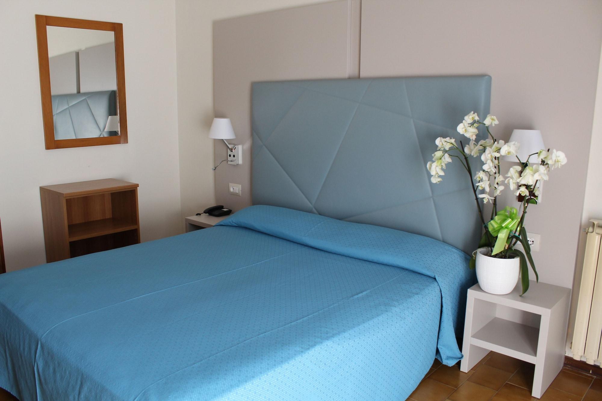 Aparthotel Hotel Residence Holiday 3*