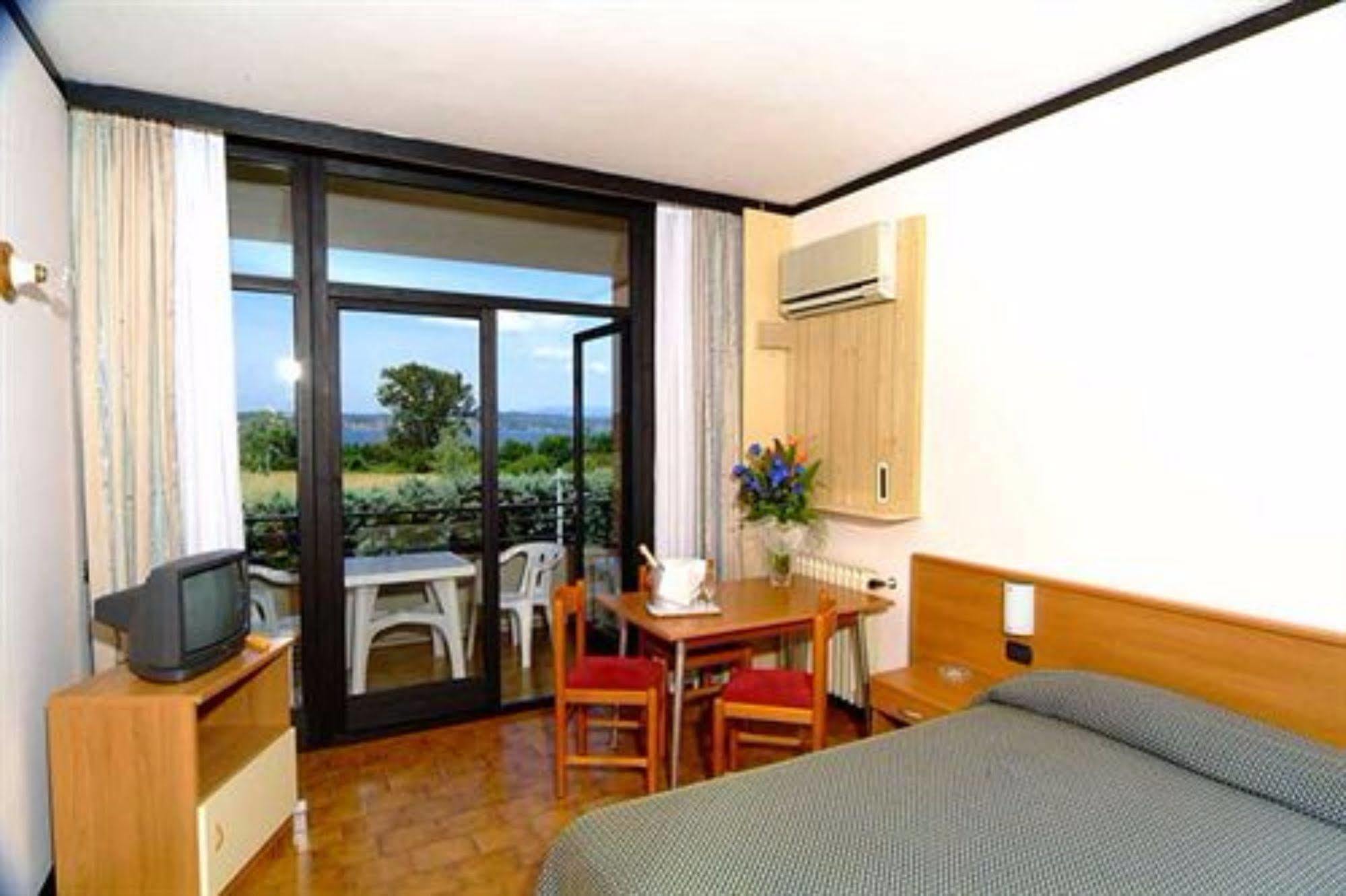 Hotel Residence Holiday 3*