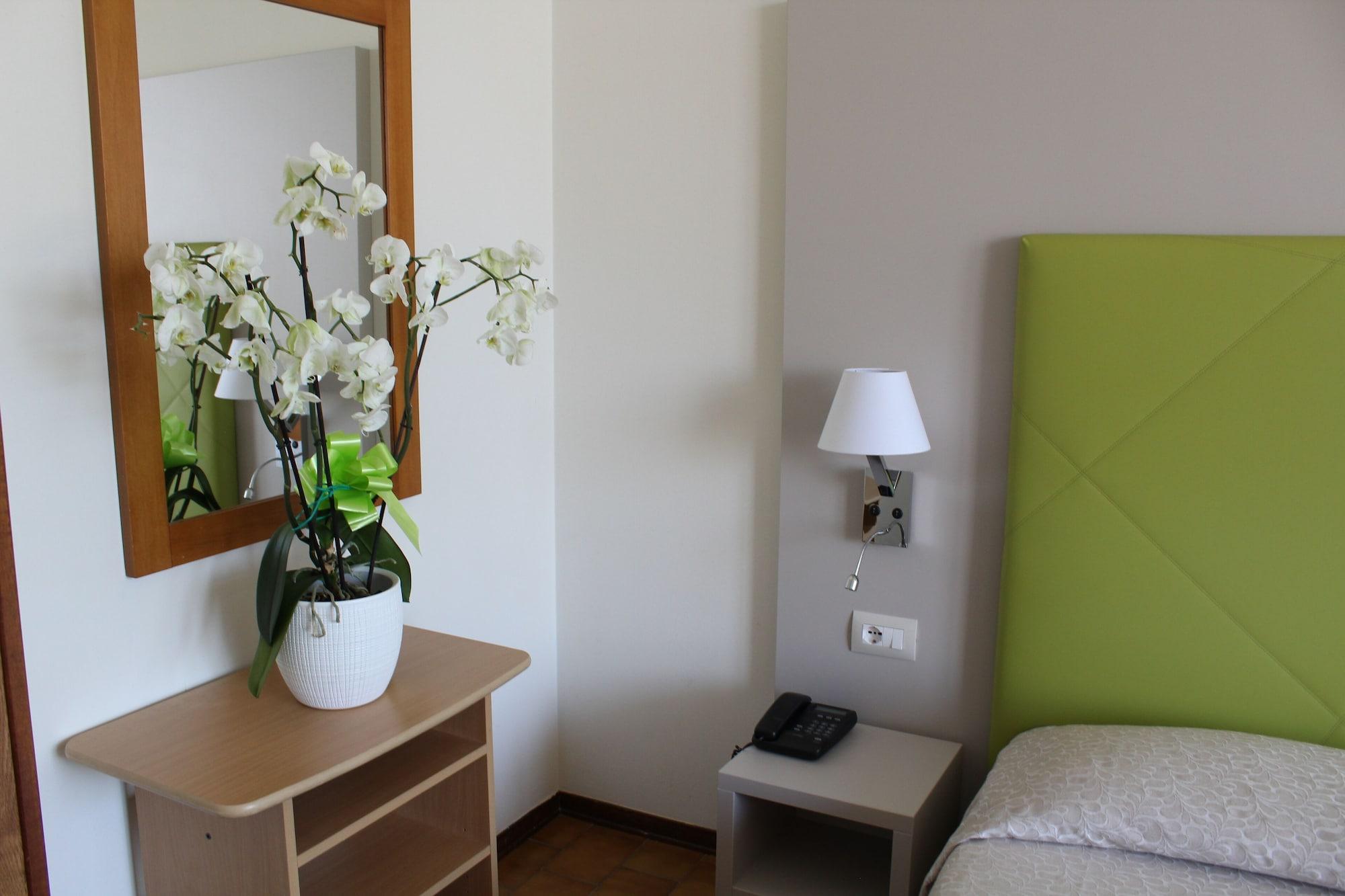 Hotel Residence Holiday Aparthotel 3*