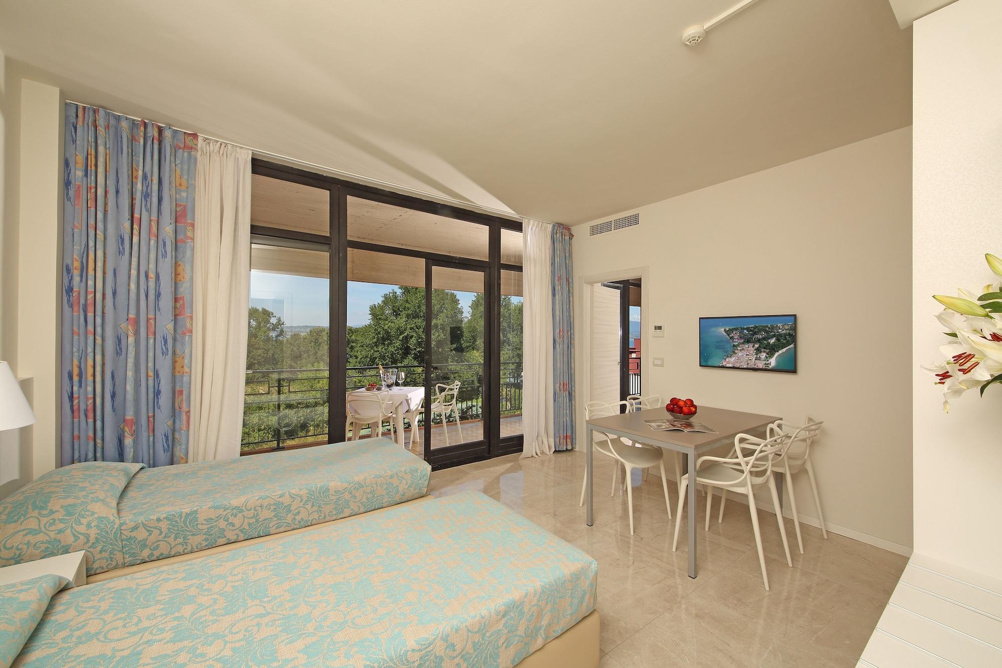 Hotel Residence Holiday 3*