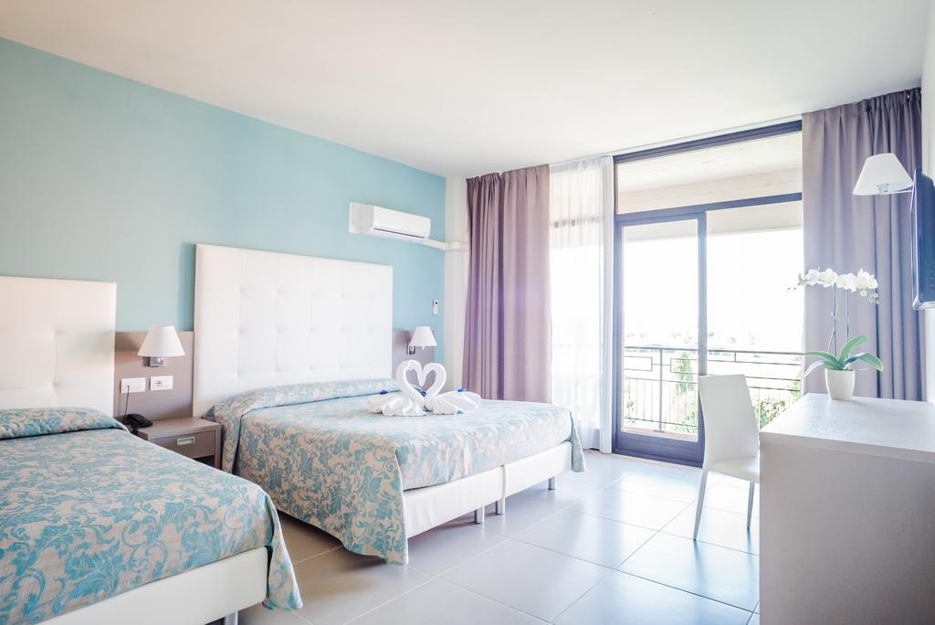 Hotel Residence Holiday 3*