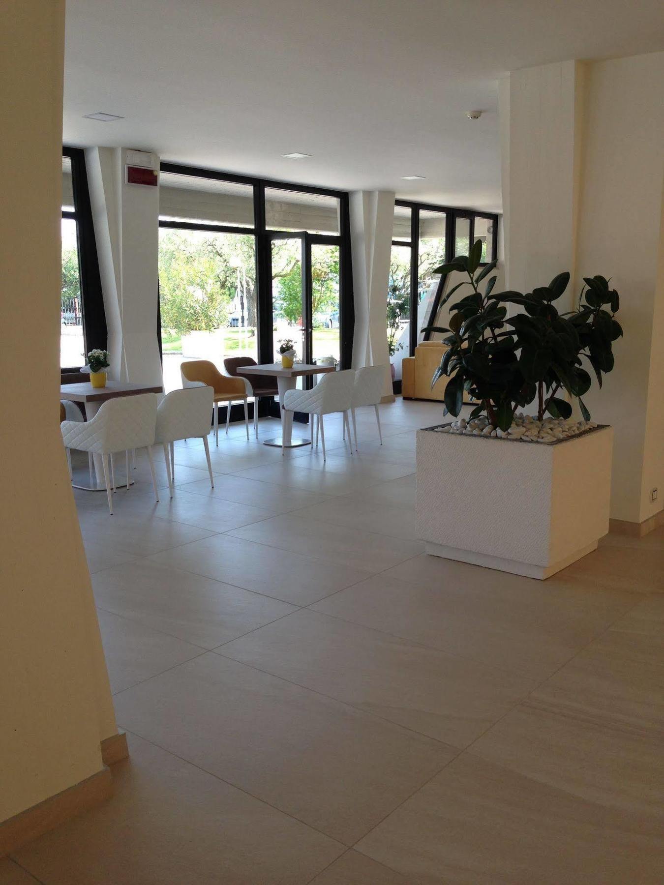 Aparthotel Hotel Residence Holiday 3*